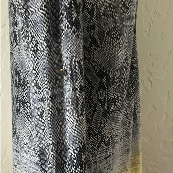 Dana Buchman Yellow and Gray Long Sleeve Button Down Shirt - Picture 6 of 8